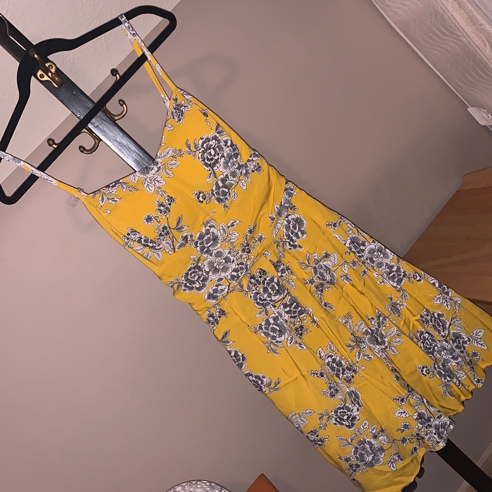 Roz&Ali yellow flower spaghetti strap dress